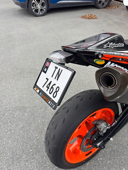 KTM Norges Råeste Duke 890 R 13 of 29