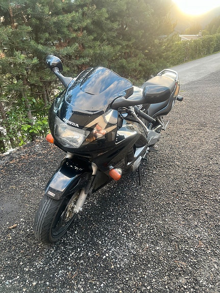 Honda CBR 600 F 2 of 5