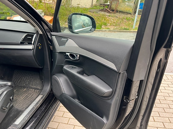 Volvo XC90 9 of 14
