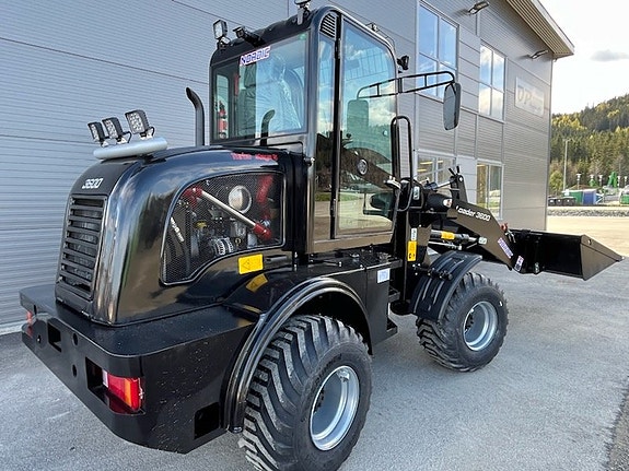 Nordic Loader 3600 2 of 3