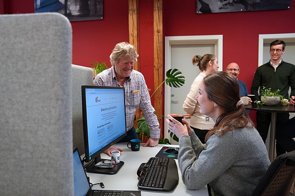 God stemning i det åpne landskapet