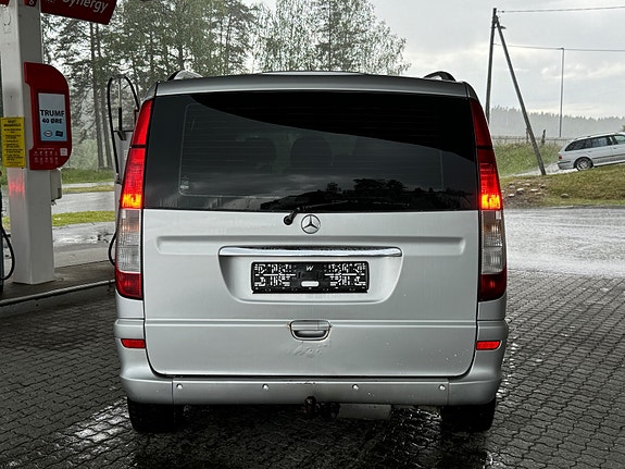 Mercedes-Benz Viano 5 of 5