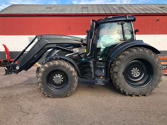 Valtra T235DST 2023, kr 1 990 000,-