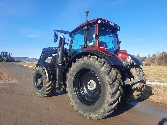 Valtra T235, Twin trac, Front.pto, GPS ready 2022, kr 1 890 000,-