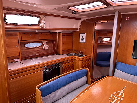 Bavaria 39 Cruiser 4 of 5