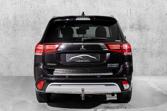 Mitsubishi Outlander 4 of 27