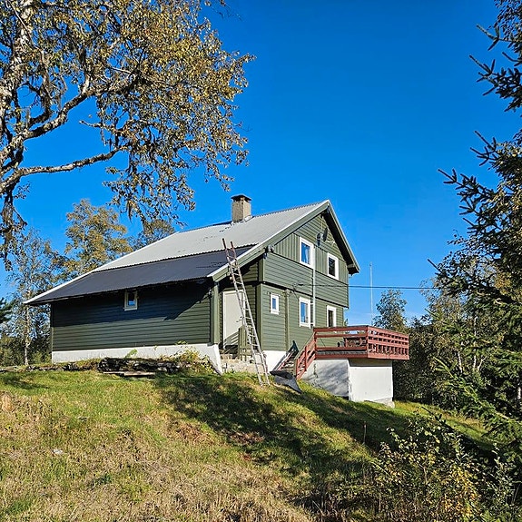 Stor hytte til leie