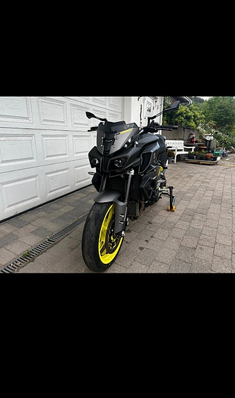 Yamaha MT-10 14 of 30