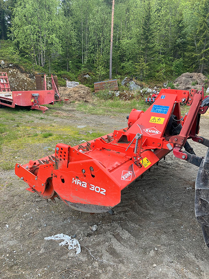 Kuhn HRB302D