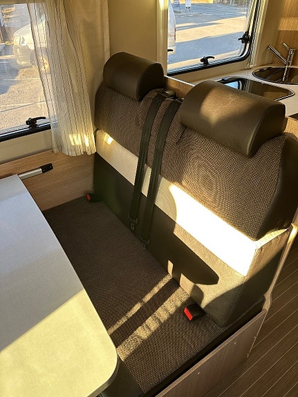 Sunlight Capron A72, 12000kr per uke i juni og august 26 of 28