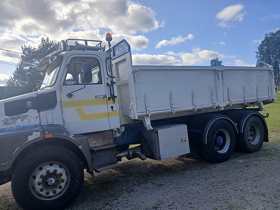 Volvo N10 2 of 30