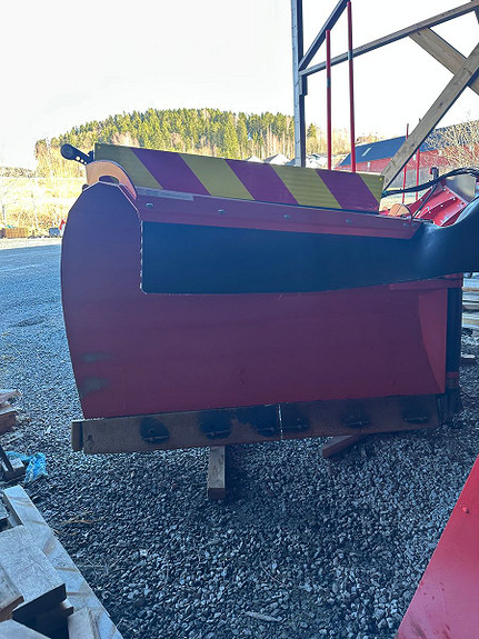 Tokvam VT380 med flyteramme og hardox slitestål 2020, kr 149 000,-