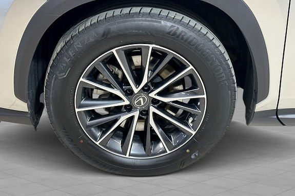 Lexus NX 450h