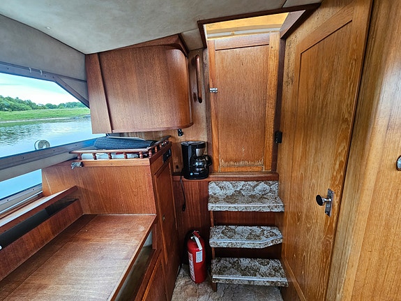 Viksund 880 Frontier 27' 5 of 5