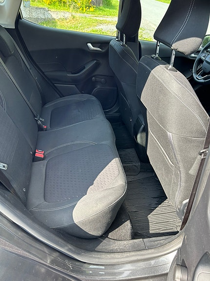 Ford Fiesta 17 of 22
