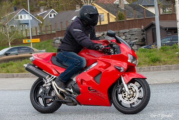 Honda VFR 800 7 of 11