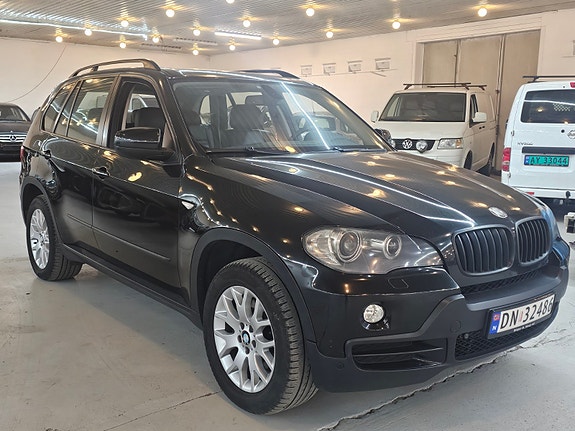 BMW X5 3 of 5
