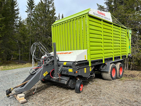 Claas QUANTUM 3500P LESSEVOGN