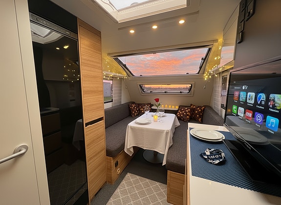 Adria Action Pluss - EL-bilvennlig 7 of 14