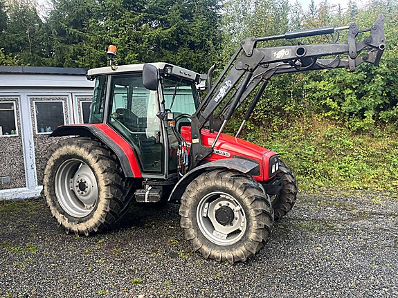 Massey Ferguson 4255 m/bunn og buk 1999, kr 299 000,-