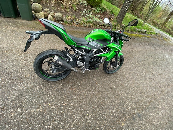 Kawasaki Z 125 2 of 4