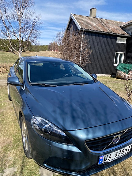 Volvo V40 7 of 21