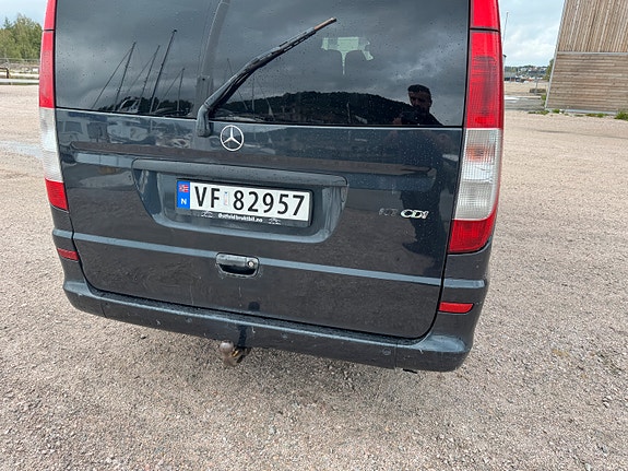 Mercedes-Benz Viano 16 of 30