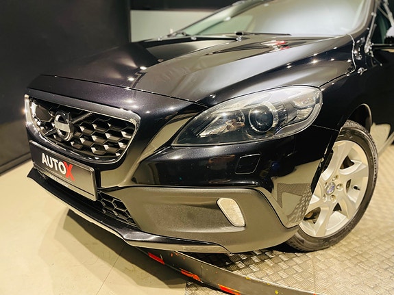 Volvo V40 Cross Country 5 of 30