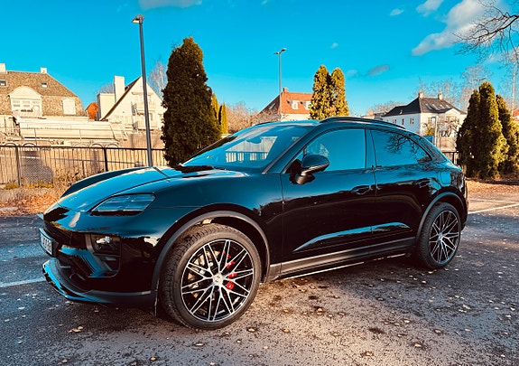 Porsche Macan 24 of 30