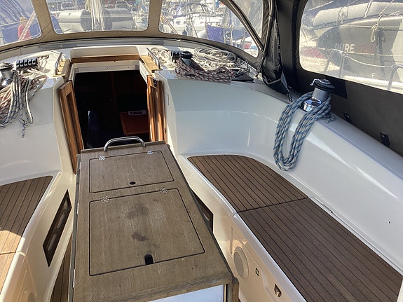 Bavaria Cruiser 40 2 of 5