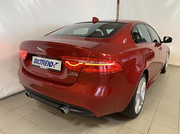 Jaguar XE 5 of 24
