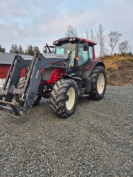 Valtra N121 Hi-tech 2011, kr 499 000,-
