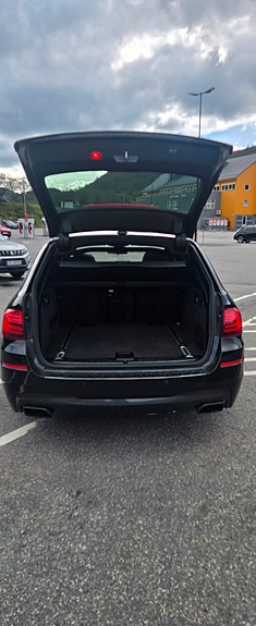 BMW M550d 10 of 26