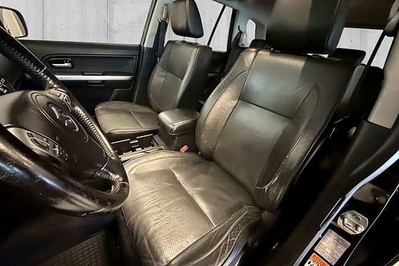 Suzuki Grand Vitara 9 of 30