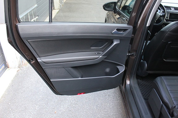 Volkswagen Touran 17 of 29