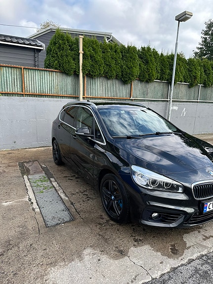 BMW 225xe 20 of 21