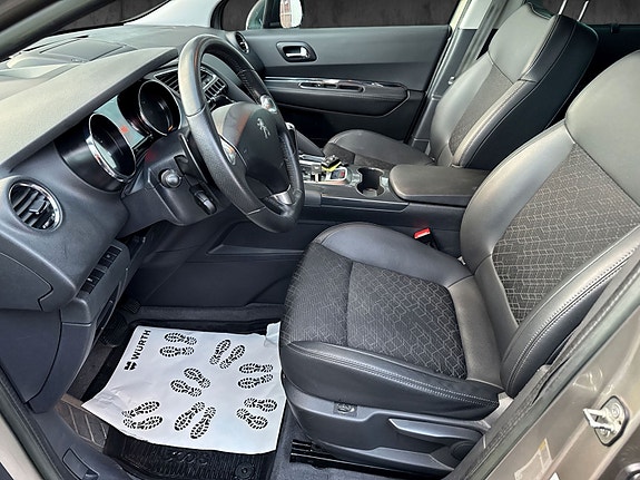 Peugeot 3008 16 of 30