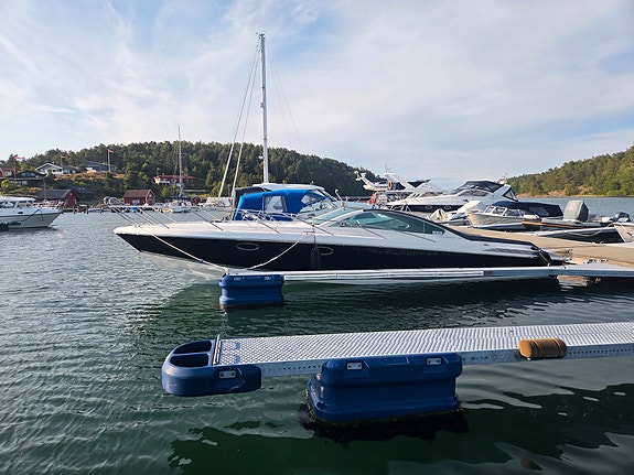 Goldfish 32 Sport Cruiser 3 of 5