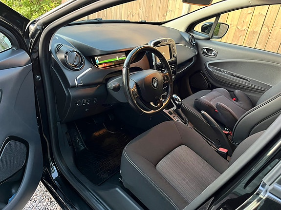 Renault Zoe 17 of 21