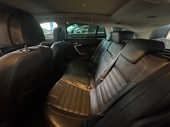 Opel Insignia 17 of 30