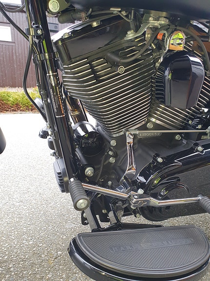 Harley-Davidson FLSS Softail Slim S 8 of 30