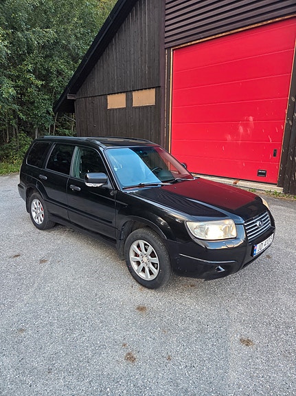 Subaru Forester 3 of 5