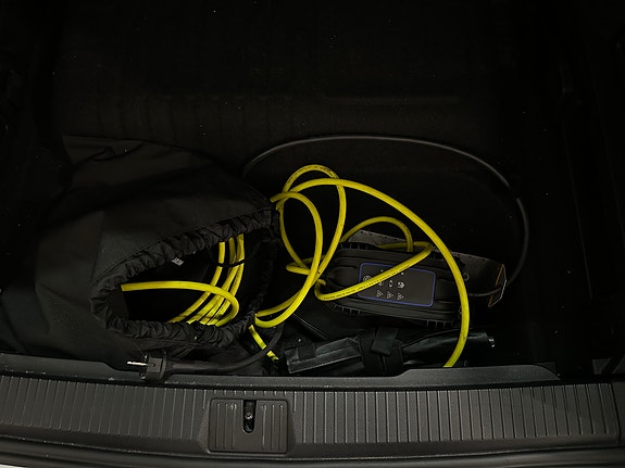 Volkswagen Passat 26 of 28