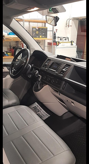 Volkswagen Transporter 5 of 16