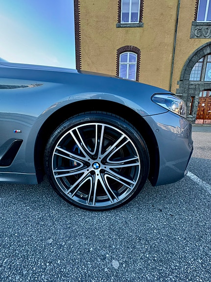 BMW 530e 12 of 30