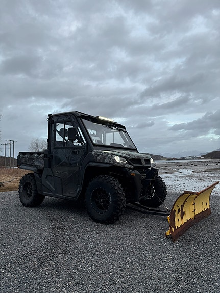 CFMOTO UFORCE 1000 2 of 18