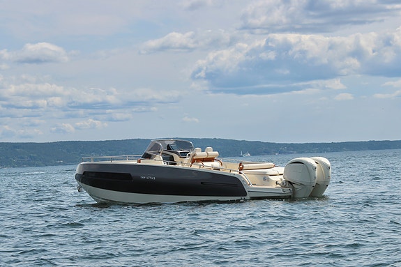 2023 Invictus GT280 S, Twin Yamaha 250, italiensk kvalitetsbåt. 50 timer.