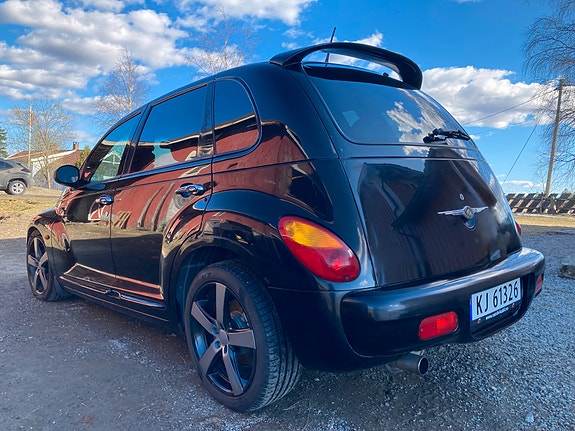 Chrysler PT Cruiser 4 of 5