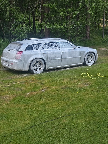 Chrysler 300C 4 of 30