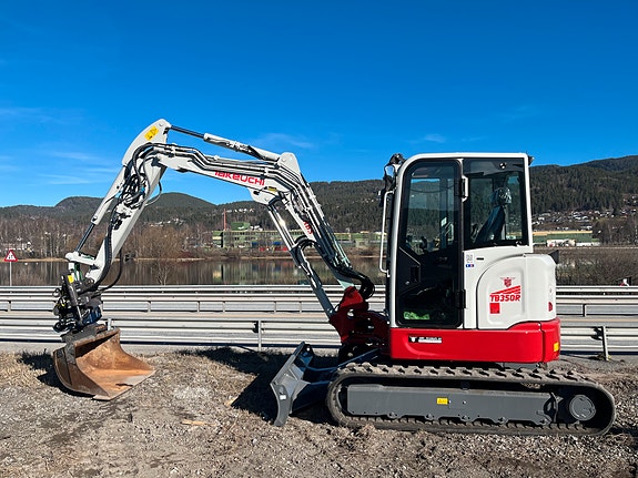 Takeuchi ABS TB350R/4 år 4000t garanti